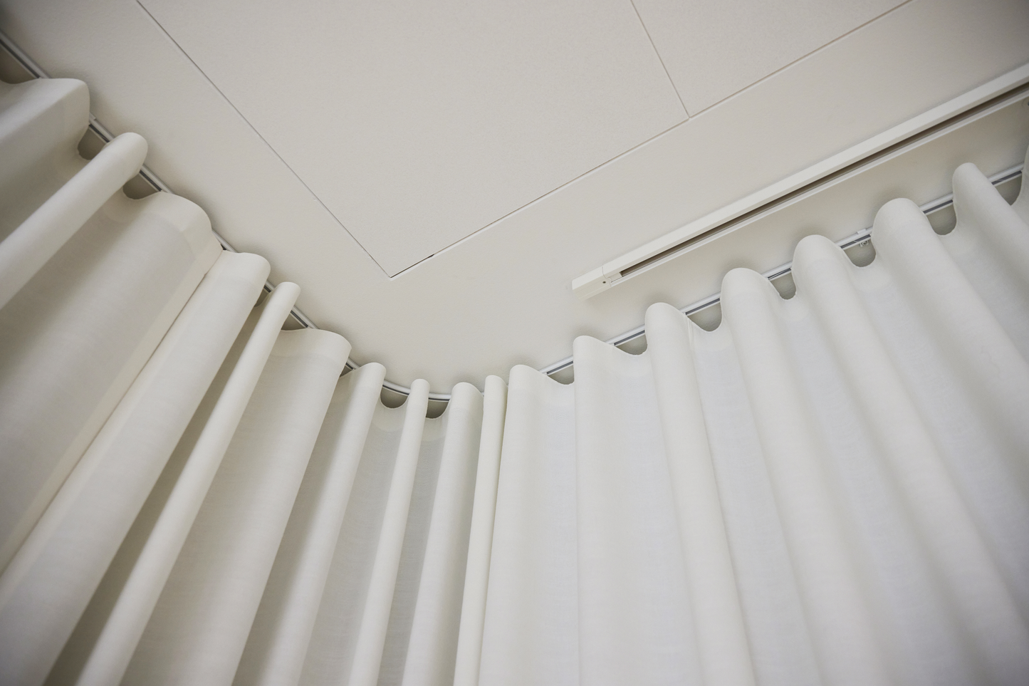 Klassisk Super Silver Gardinskinne 520