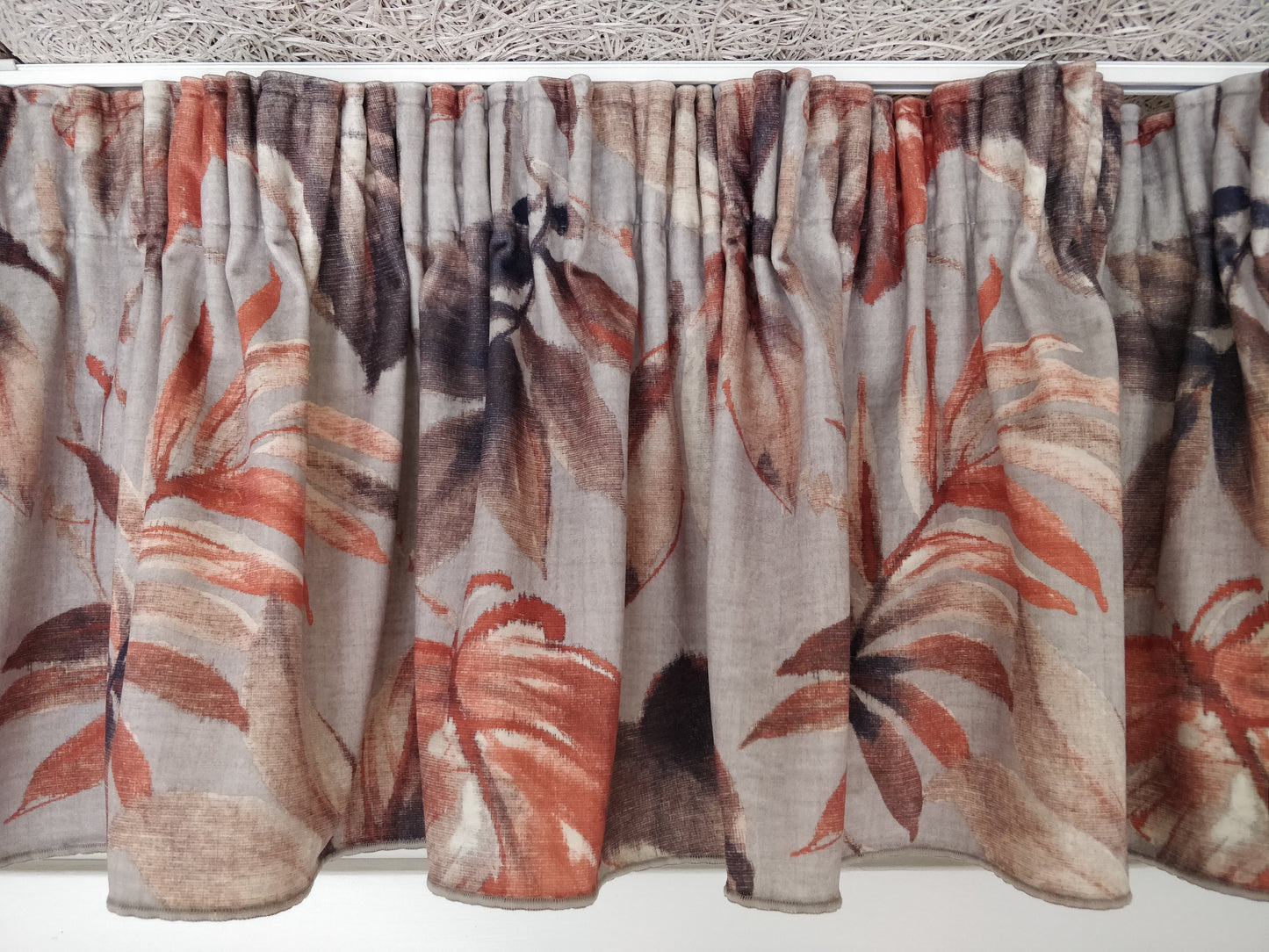 Bred sort rynkebånd